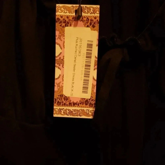 Boohoo brand Ladies dress‎ - Picture 3 of 6